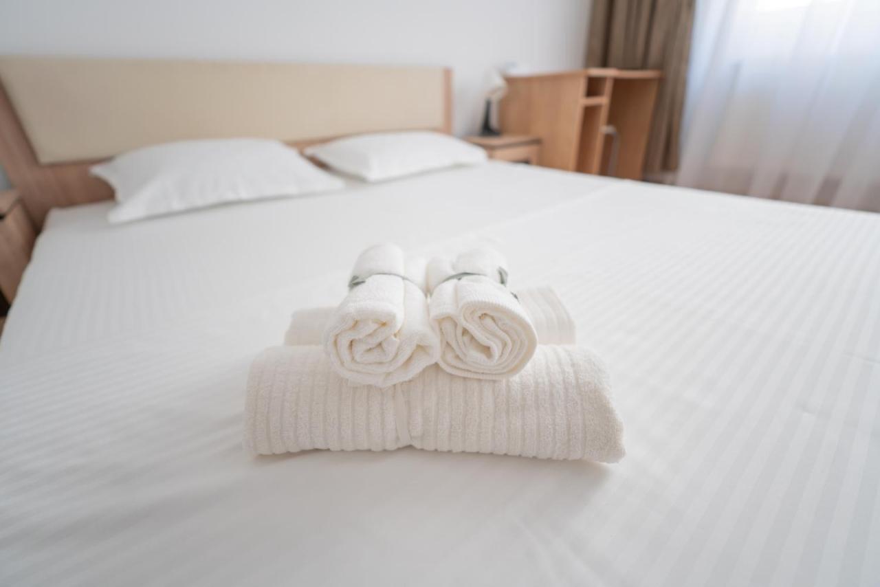 Hotel Studio Titan بوخارست المظهر الخارجي الصورة